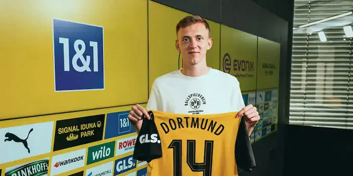 Borussia-Dortmund---Resmi-Dapatkan-Pengganti-Fullkrug-Maximilian-Beier