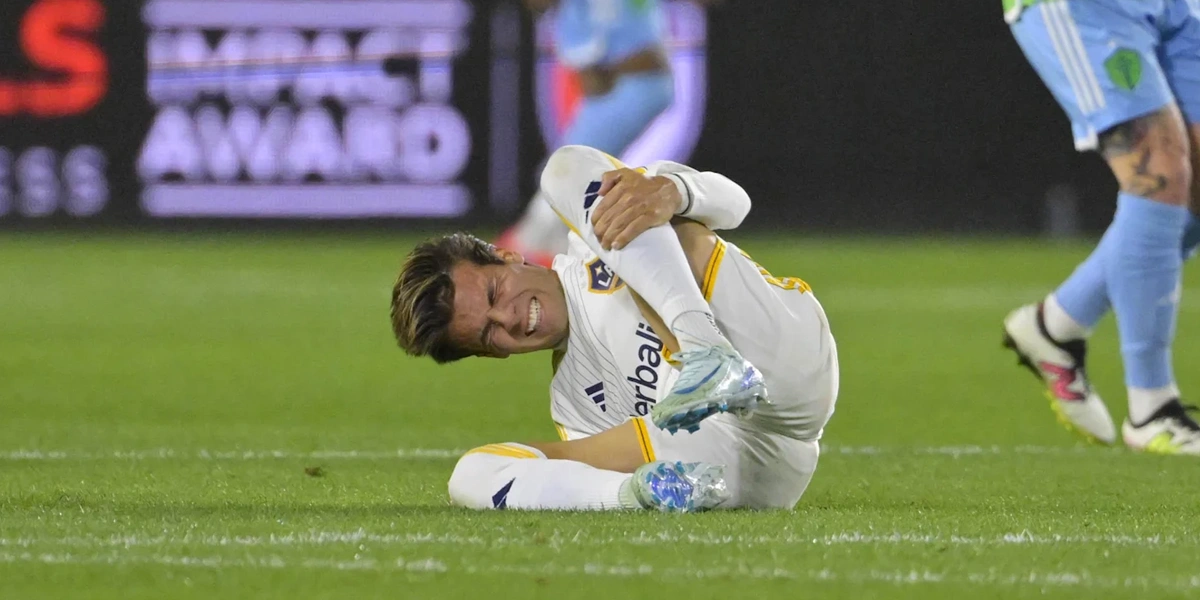 Cedera-ACL-Kembali-Menghantam-Riqui-Puig,-Bintang-LA-Galaxy-Dipastikan-Absen-Hingga-2027