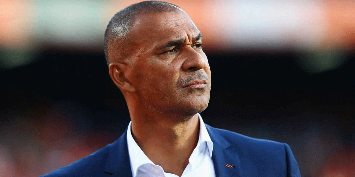 Ruud Gullit Sarankan Zirkzee Tinggalkan Man United